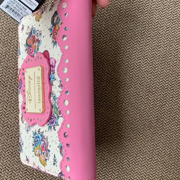 FINAL PRICE! Loungefly Disney Princess Tattoo AOP Zip Around Wallet - Picture 13 of 15